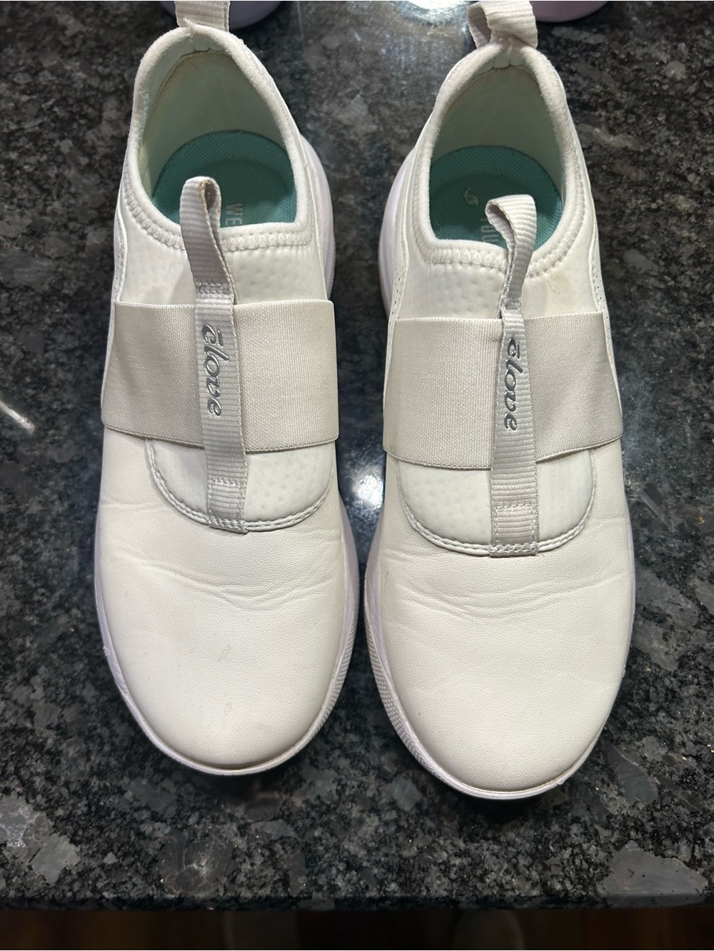 Clove Lined Slip-On Women's Sneakers in White